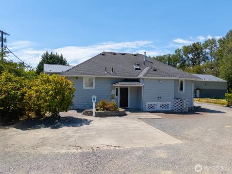 10516 E Riverside Drive Bothell WA 98011