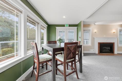 10516 E Riverside Drive Bothell WA 98011