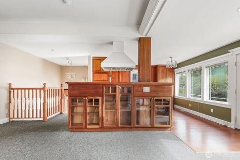 10516 E Riverside Drive Bothell WA 98011