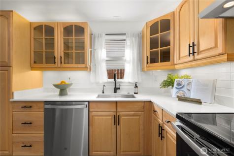 14052 Midvale Avenue N Seattle WA 98133