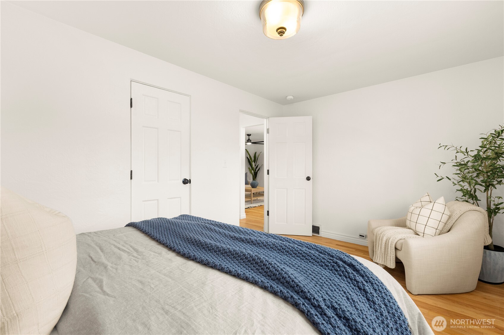 14052 Midvale Avenue N Seattle WA 98133