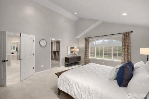 8360 Loyal Way NW Seattle WA 98117