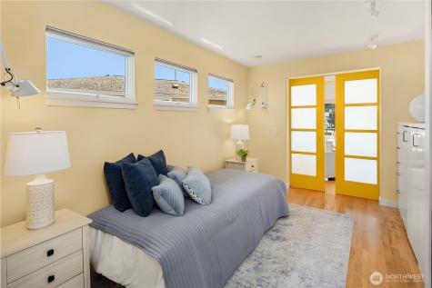 2466 Westlake Avenue N Seattle WA 98109