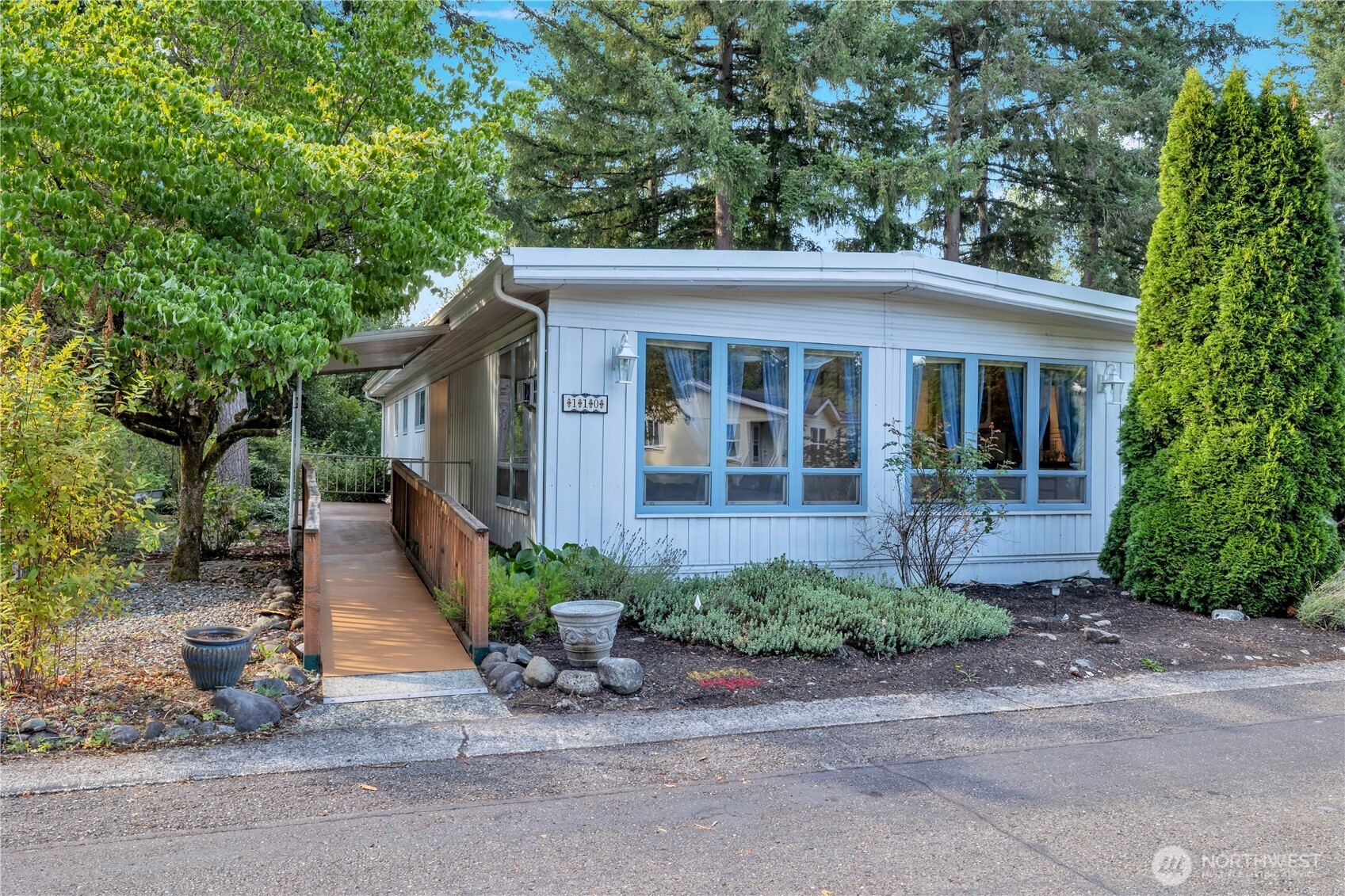 18425 NE 95th Street Redmond WA 98052