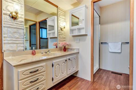 18425 NE 95th Street Redmond WA 98052