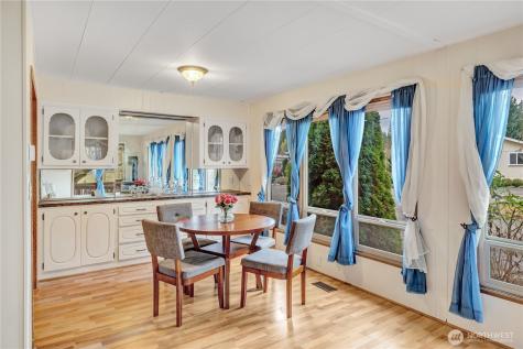 18425 NE 95th Street Redmond WA 98052