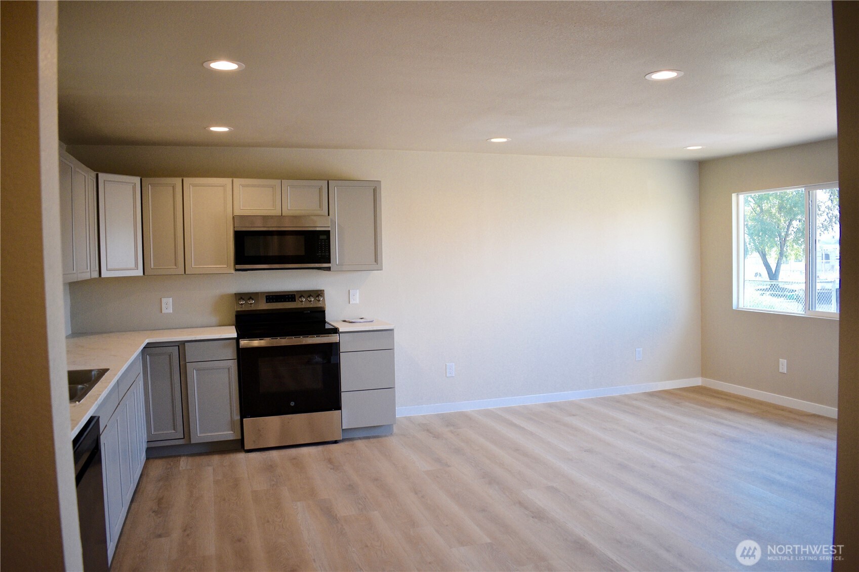 9854 Apple Road NE Moses Lake WA 98837