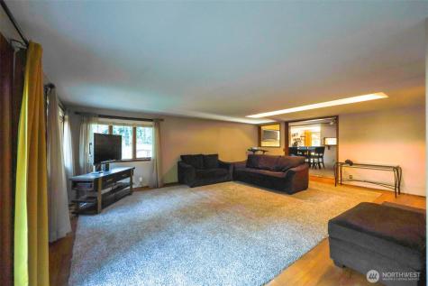6014 162nd Street E Puyallup WA 98375