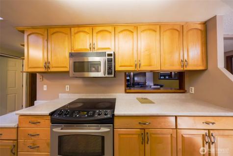 6014 162nd Street E Puyallup WA 98375