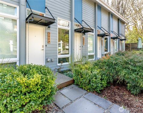 3859 21st Seattle WA 98106