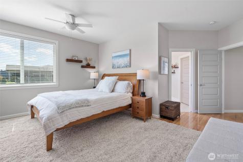 7989 E Barsay Lane Port Orchard WA 98366