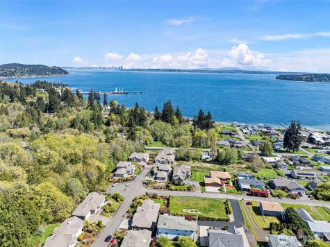 7989 E Barsay Lane Port Orchard WA 98366