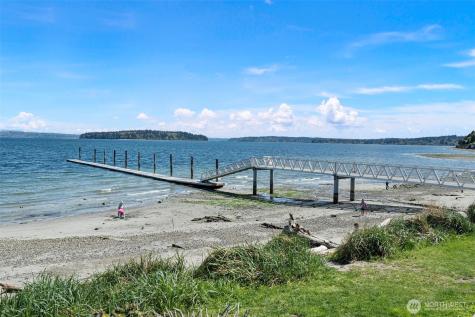 7989 E Barsay Lane Port Orchard WA 98366