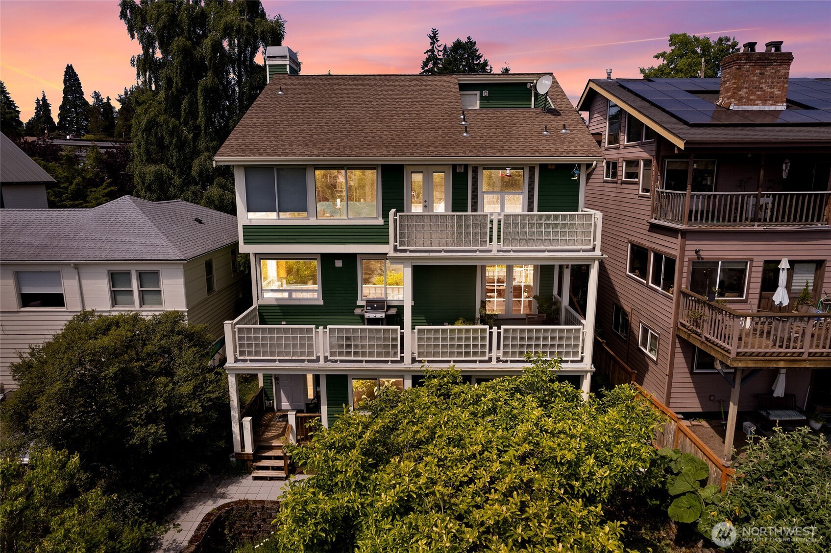 6222 37th Avenue NE Seattle WA 98115