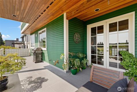 6222 37th Avenue NE Seattle WA 98115