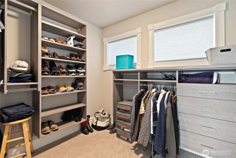 6222 37th Avenue NE Seattle WA 98115