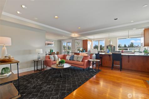 6222 37th Avenue NE Seattle WA 98115