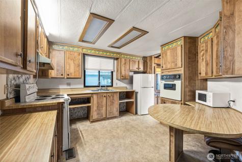 8607 143rd Avenue Court E Puyallup WA 98372
