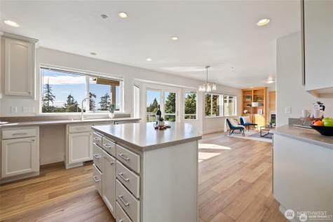 2255 Aviator Lane Oak Harbor WA 98277