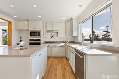 2255 Aviator Lane Oak Harbor WA 98277