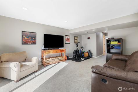 13701 SE 275th Place Kent WA 98042