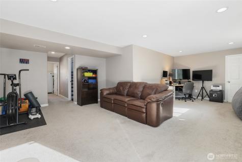 13701 SE 275th Place Kent WA 98042