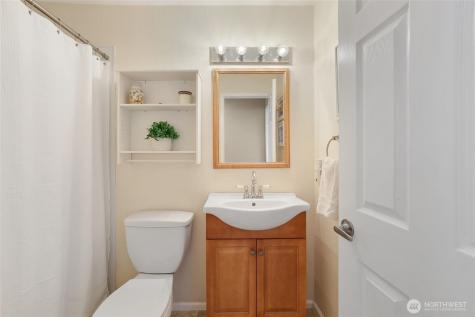 13701 SE 275th Place Kent WA 98042