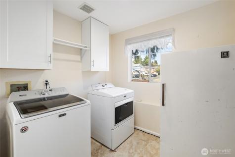 13701 SE 275th Place Kent WA 98042