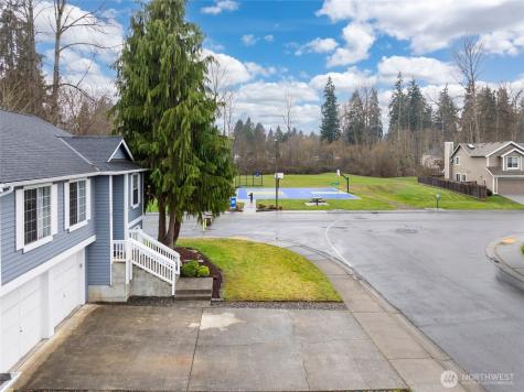 13701 SE 275th Place Kent WA 98042