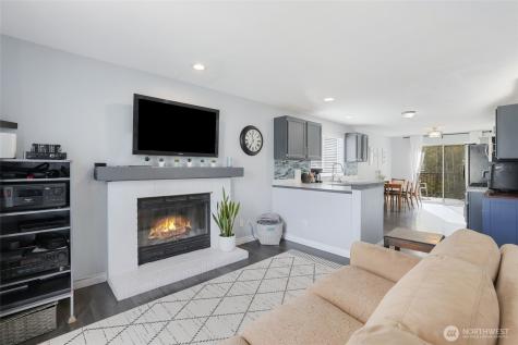 13701 SE 275th Place Kent WA 98042