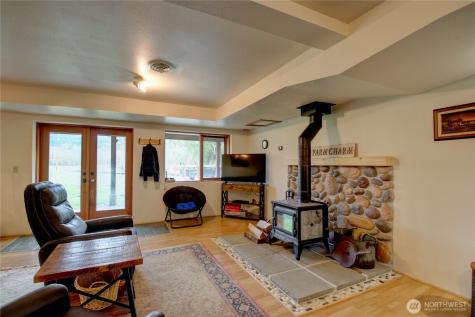 22955 Rose Road Mount Vernon WA 98274