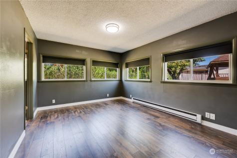 1415 S 84th Street Tacoma WA 98444