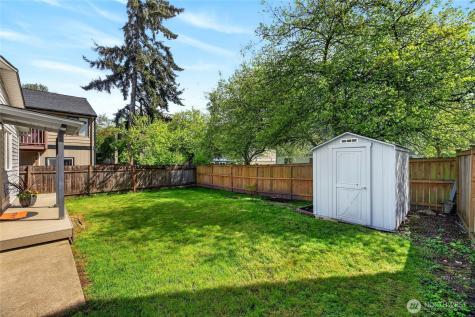 2827 SW Nevada Street Seattle WA 98126