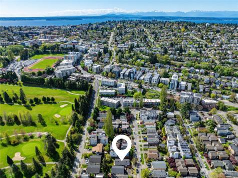 2827 SW Nevada Street Seattle WA 98126
