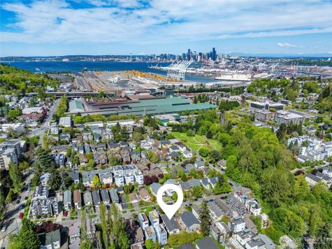 2827 SW Nevada Street Seattle WA 98126