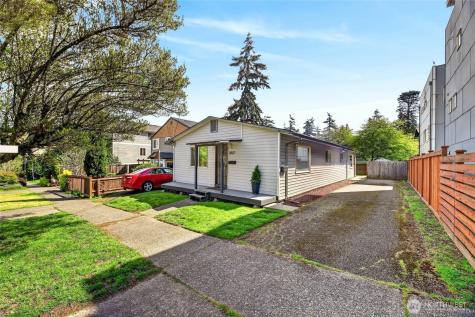 2827 SW Nevada Street Seattle WA 98126