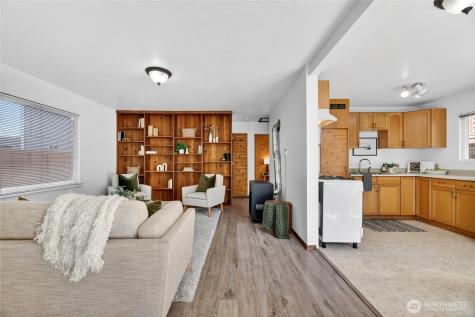 2827 SW Nevada Street Seattle WA 98126