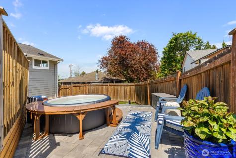 10038 59th Ave S Seattle WA 98178