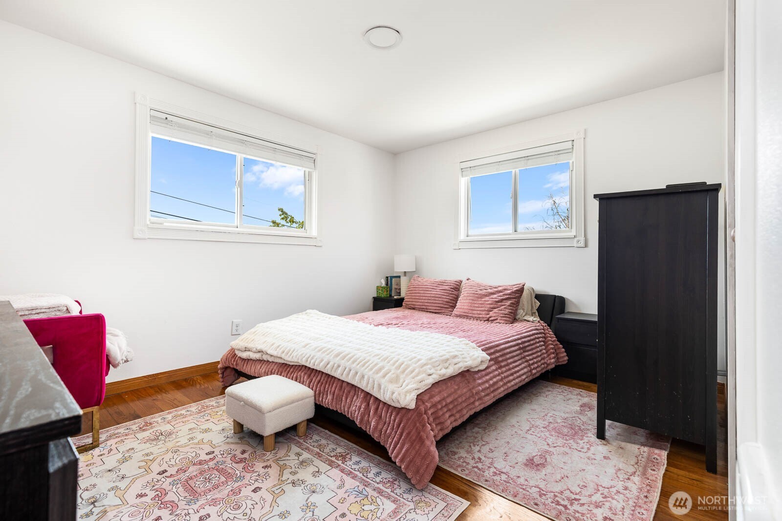 10038 59th Ave S Seattle WA 98178