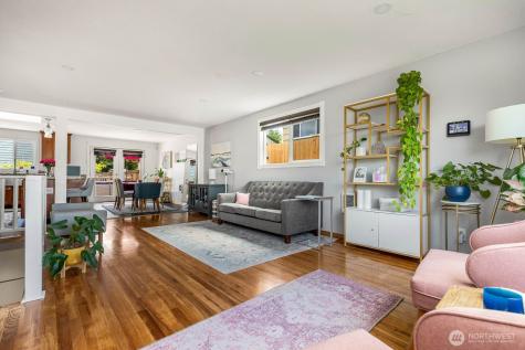 10038 59th Ave S Seattle WA 98178
