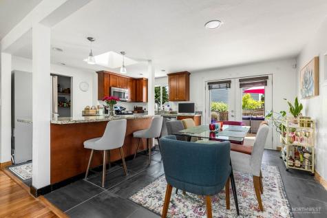 10038 59th Ave S Seattle WA 98178
