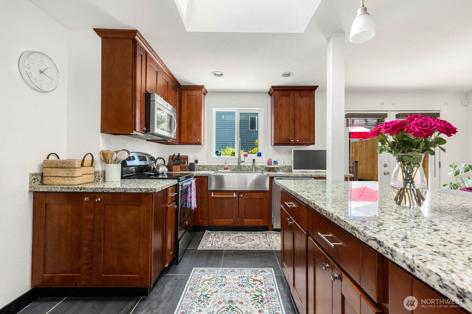 10038 59th Ave S Seattle WA 98178