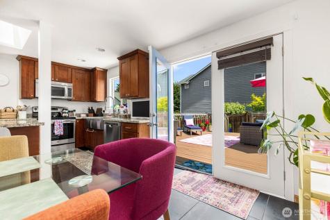 10038 59th Ave S Seattle WA 98178