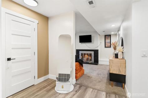 2811 SW 337th Street Federal Way WA 98023