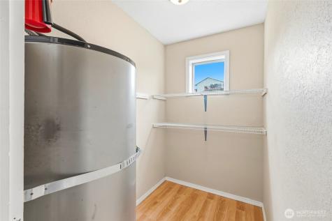 206 E Wall Street Camano Island WA 98282