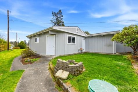 206 E Wall Street Camano Island WA 98282