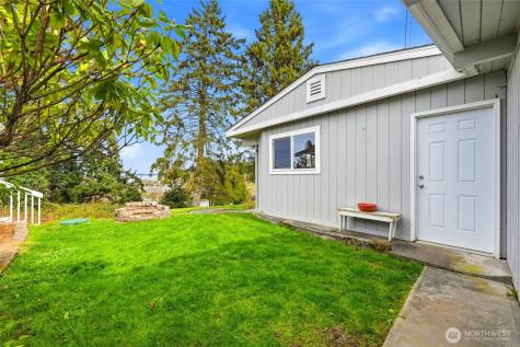 206 E Wall Street Camano Island WA 98282