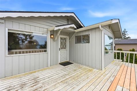 206 E Wall Street Camano Island WA 98282
