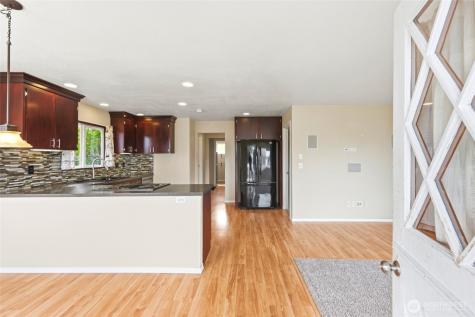 206 E Wall Street Camano Island WA 98282