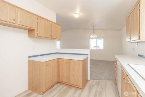 2611 S 288th Street Federal Way WA 98003